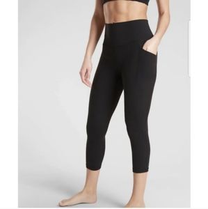 ATHLETA Salutation Stash Pocket II High Rise Capri Black XL